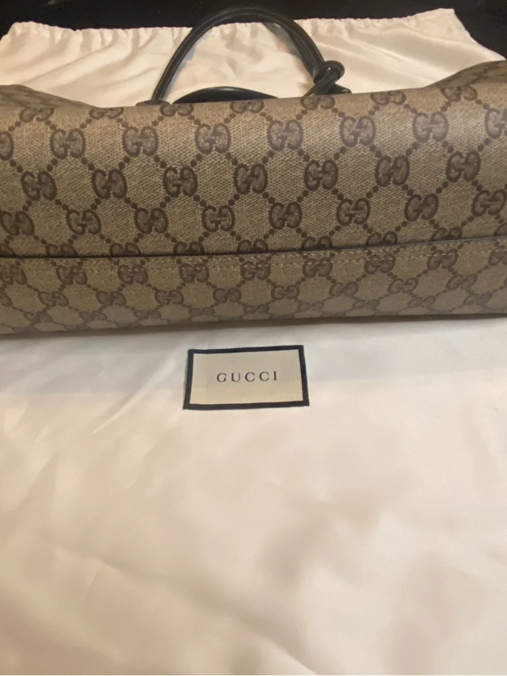 Gucci Beige/Brown GG Supreme Tote with Dark Brown Trim - Picture 4 of 16